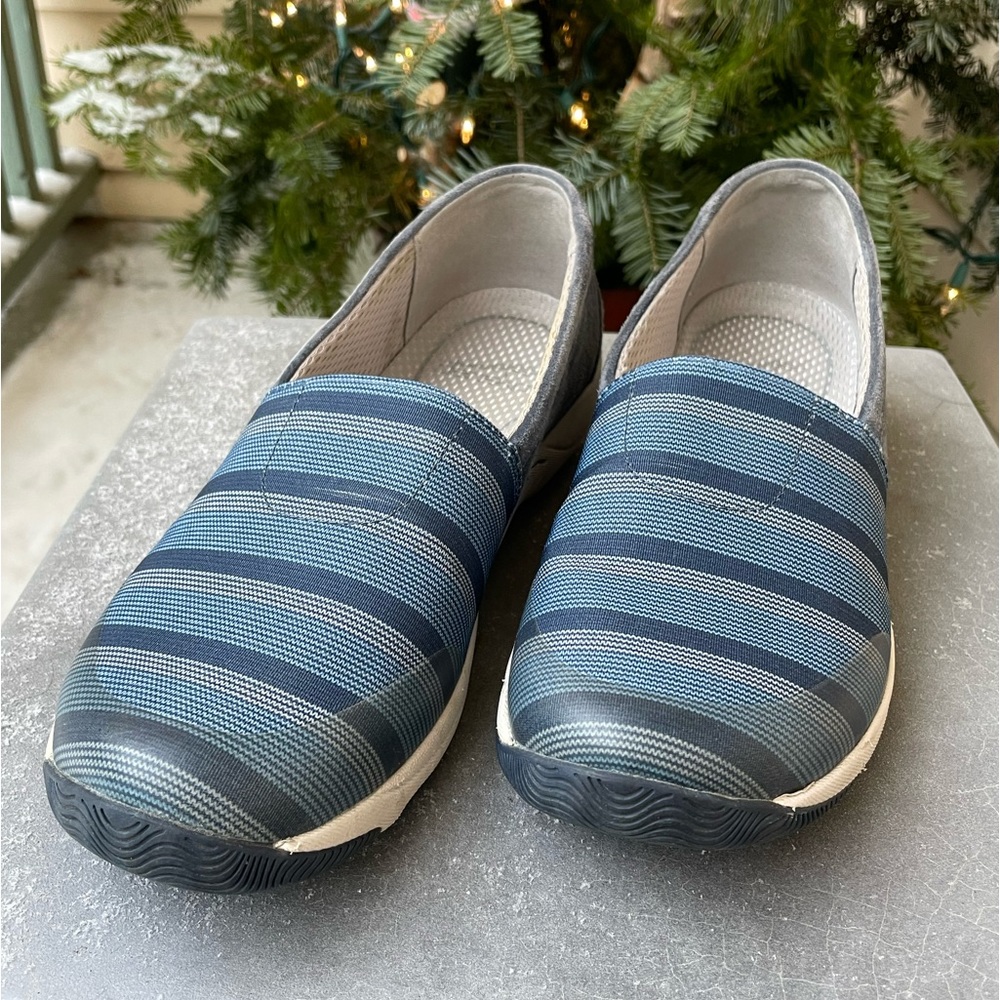 Dansko Harriet Flats Size 37 Canvas Suede Blue Color Slip On Sneakers
